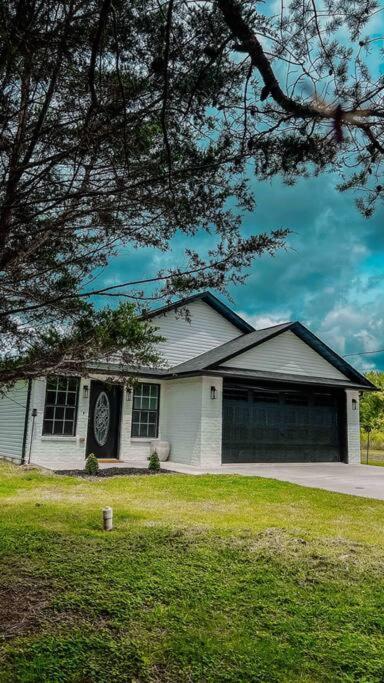 Southern Charm 3Br Fire Pit Pool Table 7Beds سيفيرفيل المظهر الخارجي الصورة